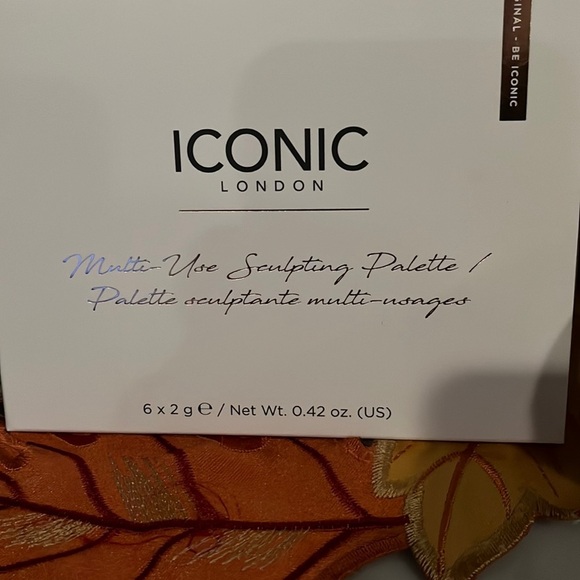 Iconic London Sculpting Palette - Picture 2 of 2